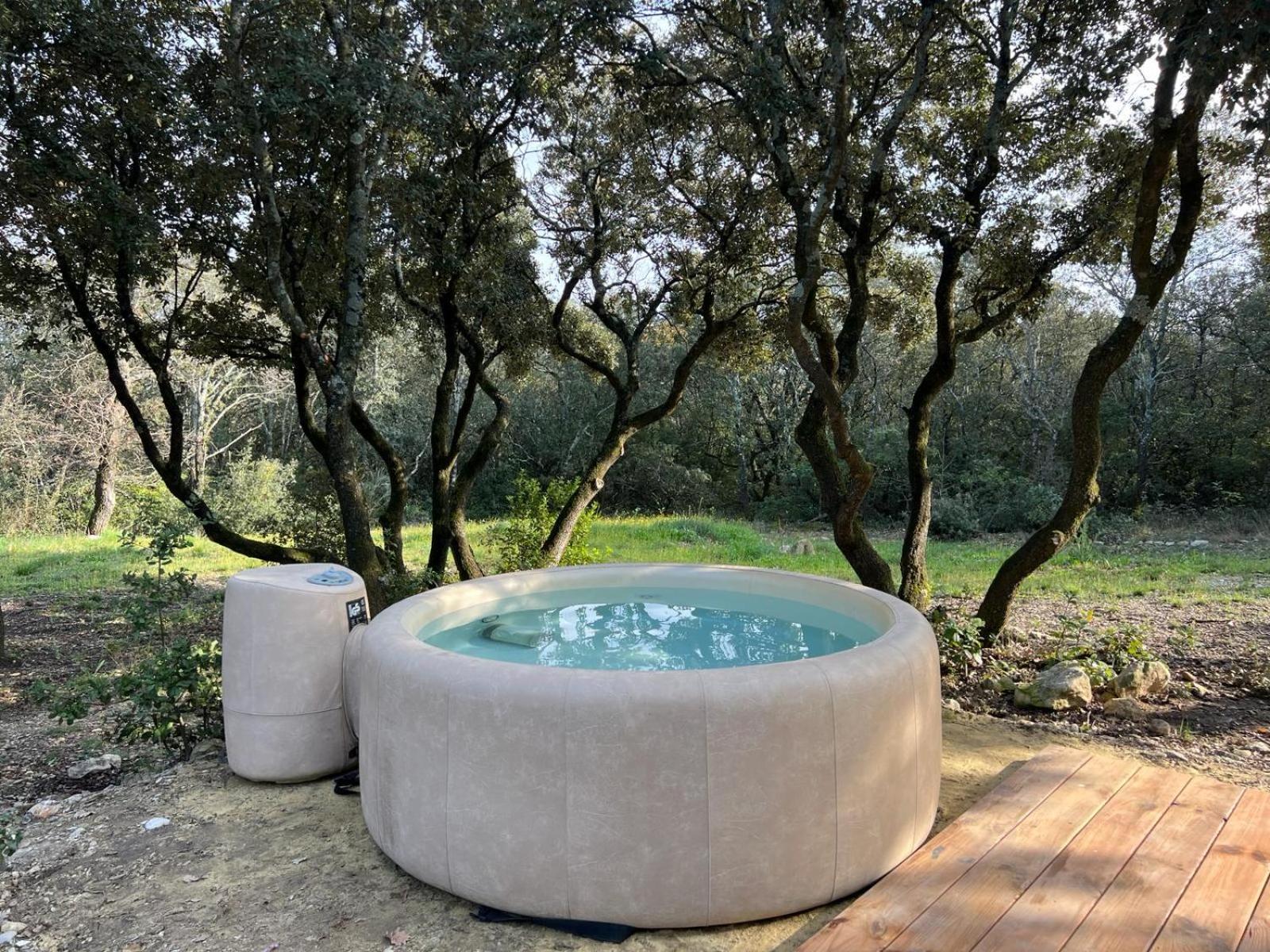 Nuiki Lodges - Chambres D'Hotes Montségur-sur-Lauzon Εξωτερικό φωτογραφία