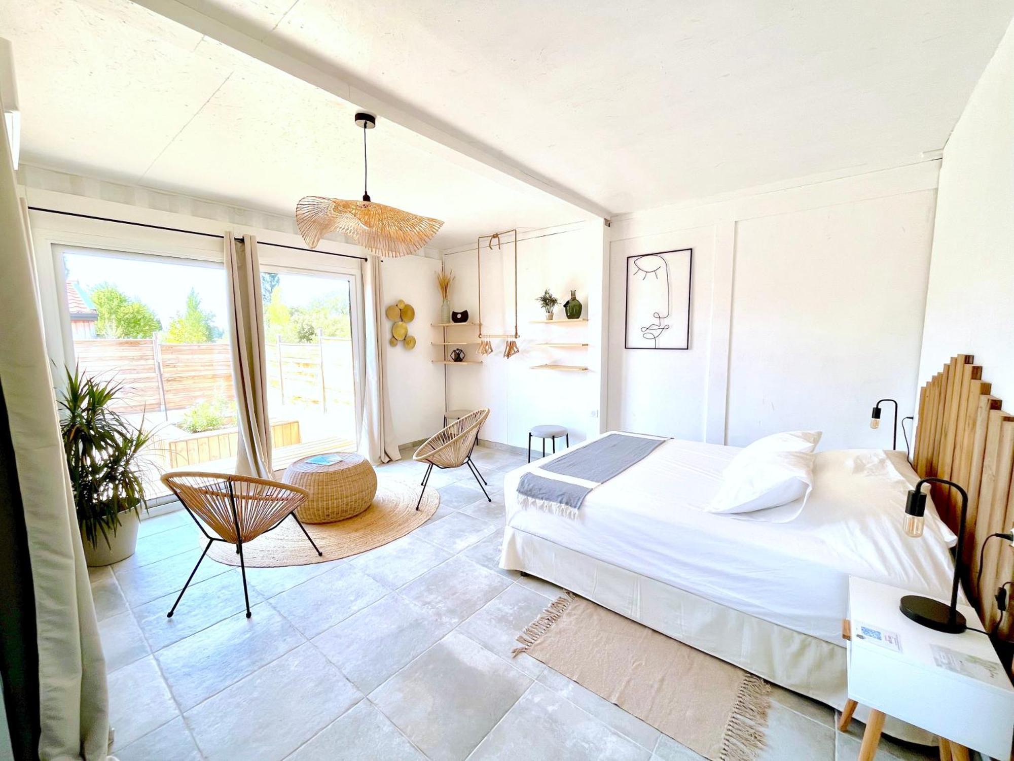 Nuiki Lodges - Chambres D'Hotes Montségur-sur-Lauzon Εξωτερικό φωτογραφία